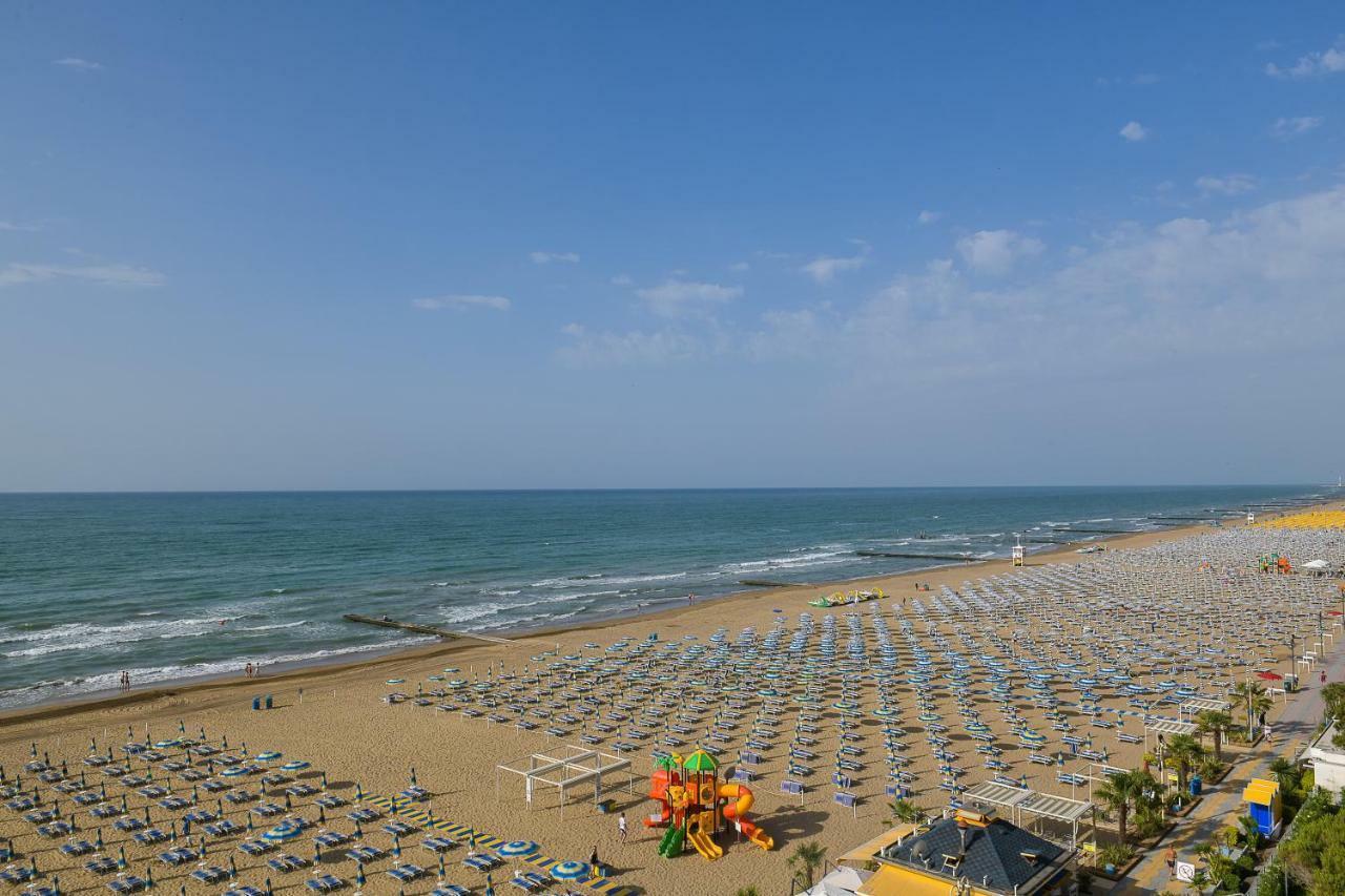 Hotel Souvenir Lido di Jesolo Exterior foto